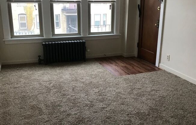 2 beds, 1 bath, 650 sqft, $1,195, Unit 298-3