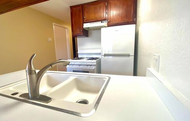 1 bed, 1 bath, 600 sqft, $2,195, Unit 19