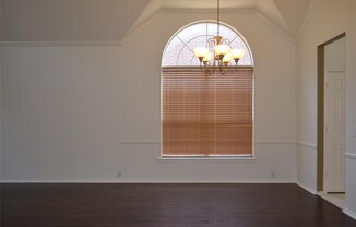6921 PENSACOLA DR