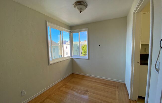 2 beds, 1 bath, 850 sqft, $3,550, Unit 304