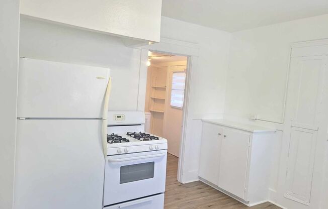 1 bed, 1 bath, 880 sqft, $1,950, Unit 447