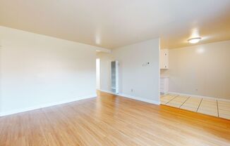 2 beds, 1 bath, $1,985, Unit 5235 Riverside Ave Apt 6