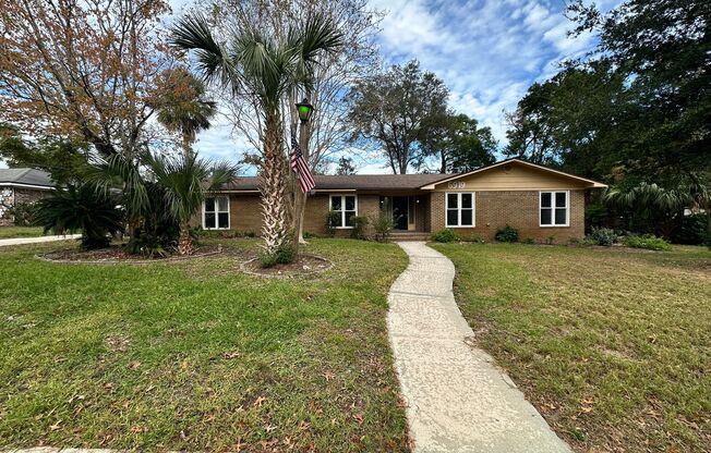 Charming single-family home nestled in the heart of Jacksonville, FL