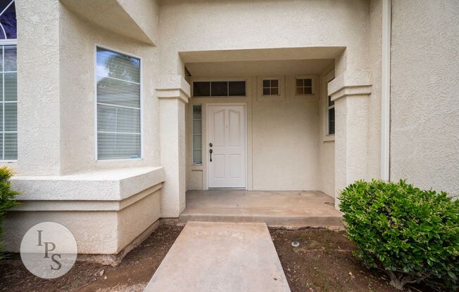 North West Fresno Home, 3BR/2BA, nearby Marketplace at El Paseo - All New Paint, Blinds and Flooring!