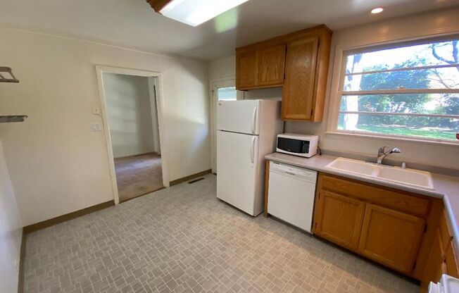 3 Bed 1 Bath Single Family Home In Walnut Creek