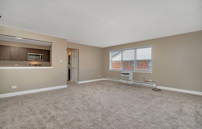 2 beds, 1 bath, 1,032 sqft, $1,750, Unit 33-25 Iron Gate