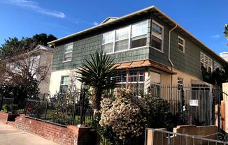1 Bed + 1 Bath Second Floor Unit!