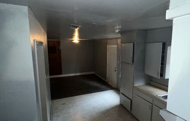 Sunset Acres! 3 bed/ 1 bath.