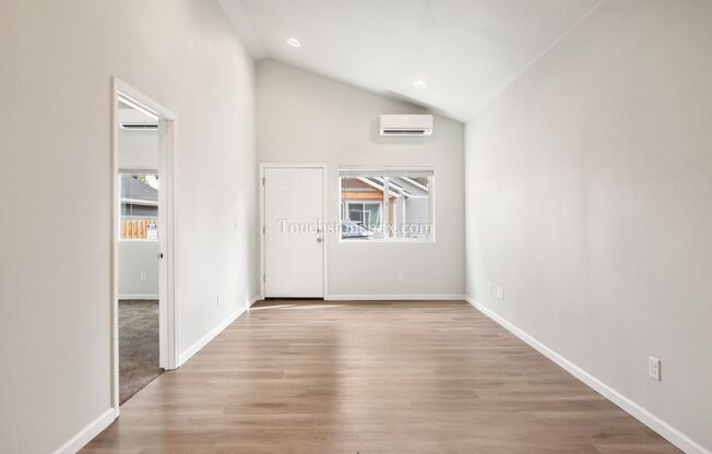 $500 Off Move In! 3BD|1.5BA Home in Park Lane Neighborhood