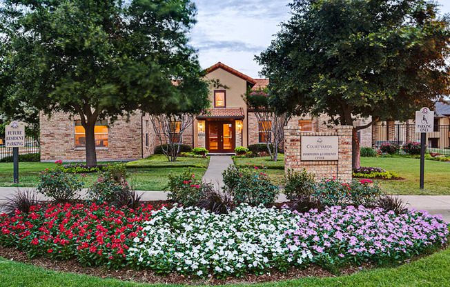 Courtyards at Kirnwood Apartment Homes