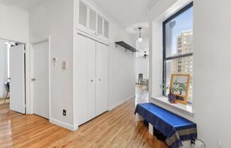 2 beds, 1 bath, 875 sqft, $3,500, Unit 5-C