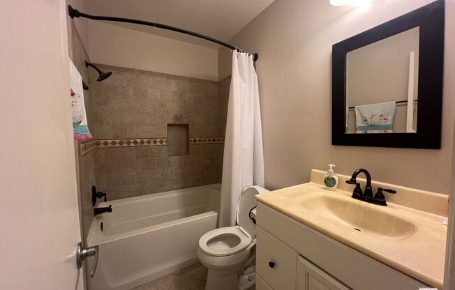 1 bed, 1 bath, 605 sqft, $2,000, Unit 110