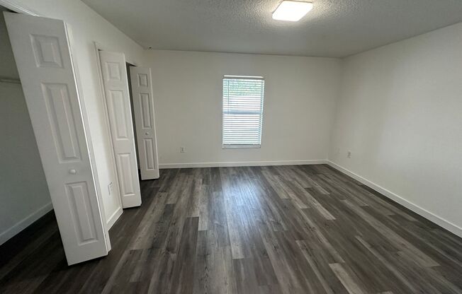 1 bed, 1 bath, 700 sqft, $1,400, Unit 4822-105