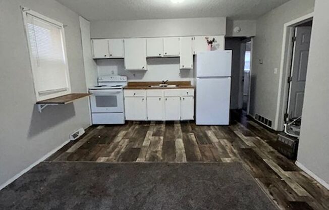 2 beds, 1 bath, $850