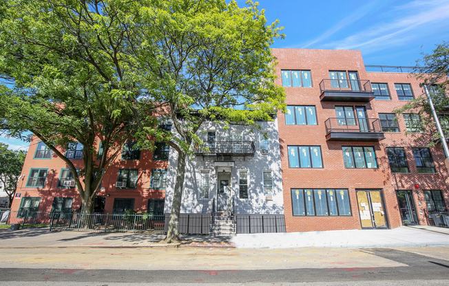 221 HOWARD AVE