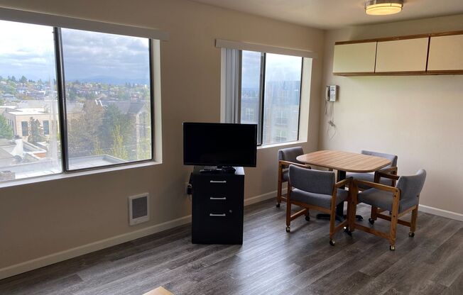1 bed, 1 bath, 410 sqft, $1,425, Unit 203