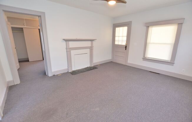 2 beds, 1 bath, $1,250