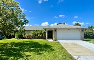 Charming 3-Bedroom Home for Rent in Prime South Sarasota Location