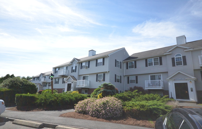 2 beds, 1 bath, 1,050 sqft, $2,500, Unit 4 WC- 19