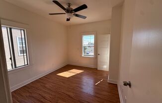 1 bed, 1 bath, $2,000, Unit 2252 1/2