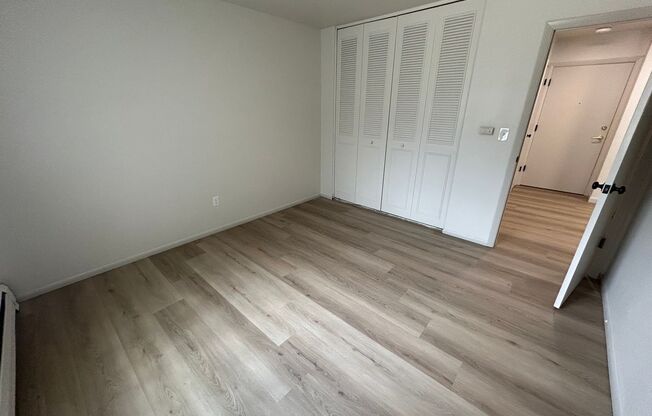 1 bed, 1 bath, $995, Unit 122