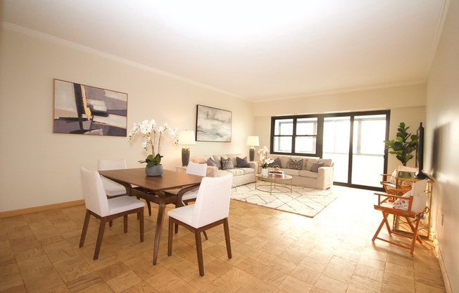 1 bed, 1 bath, 952 sqft, $3,450, Unit 17R