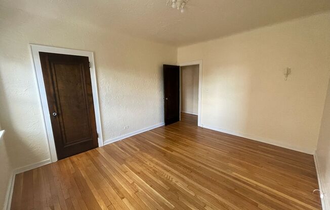 1 bed, 1 bath, 708 sqft, $1,340, Unit King Edward Annex 32