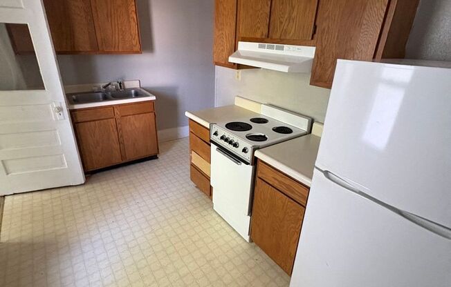 2 bedroom 1 bathroom apartment