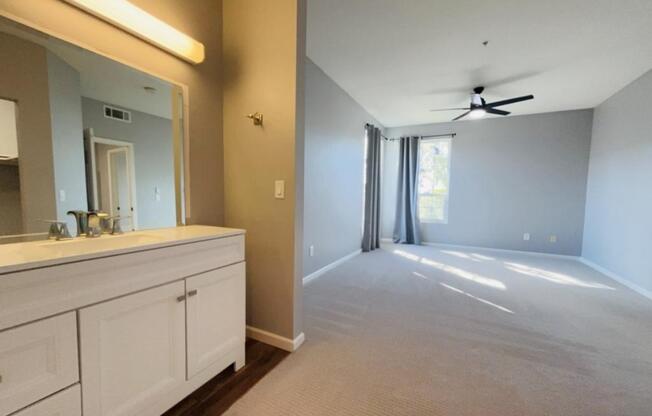 2 beds, 2 baths, 1,121 sqft, $2,250