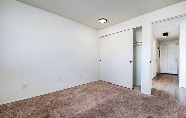 1 bed, 1 bath, 700 sqft, $1,599, Unit 1-103