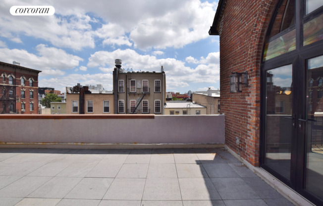 163 N 6 ST