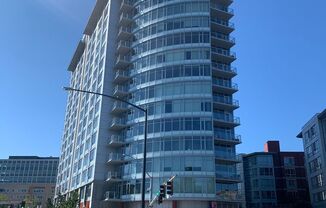 $1,400 - One Bedroom Luxury Condo on 5th Floor At The Civic, Rent includes Water/Sewer/Garbage/Gas