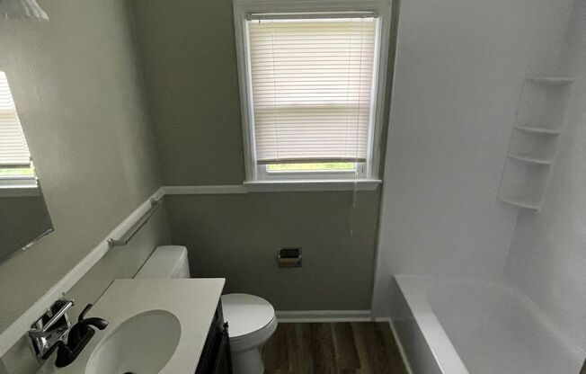 3 beds, 1 bath, $1,500