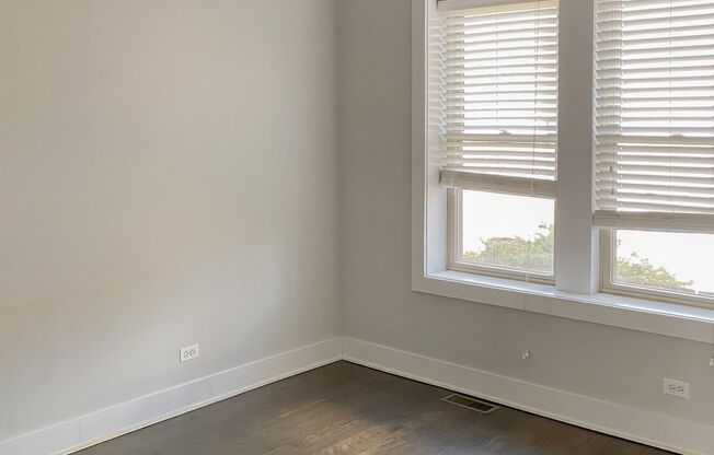 1 bed, 1 bath, 688 sqft, $2,195, Unit 3919-1W