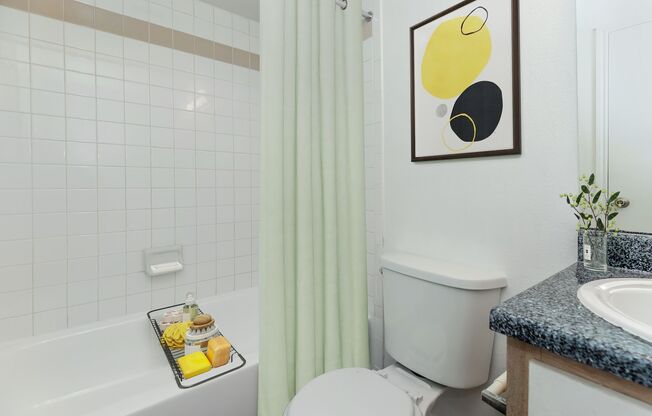 3 beds, 2.5 baths, 1,100 sqft, $1,650, Unit 2206