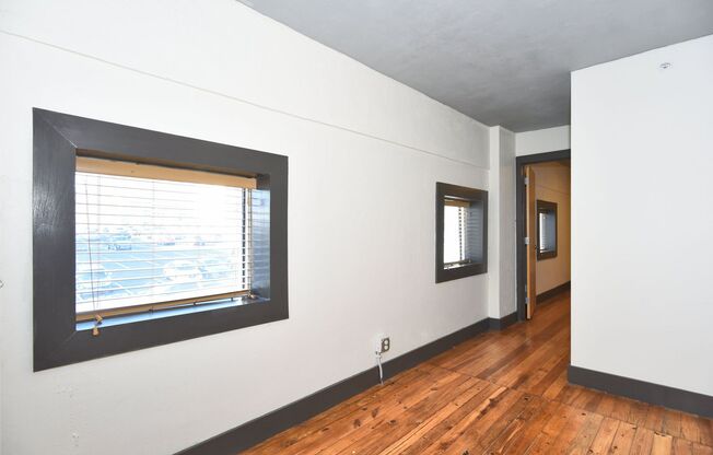 1 bed, 1 bath, 711 sqft, $1,299, Unit 3113
