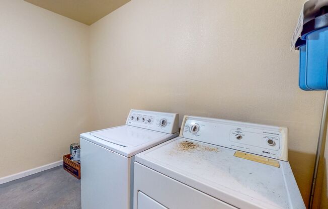 2 beds, 1 bath, $2,500