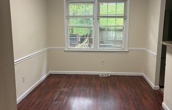 Charming 3BD/1BA Townhome in Belmont/Nottingham, MD!