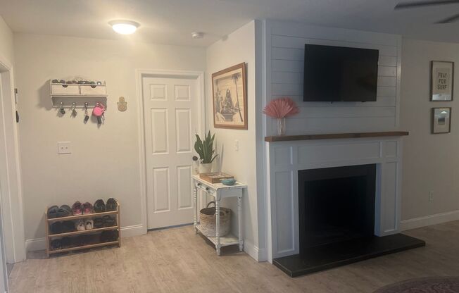 DUNEDIN FL LIVING 3/1 HOME
