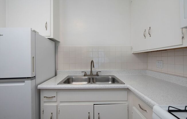 1 bed, 1 bath, $1,895, Unit 62