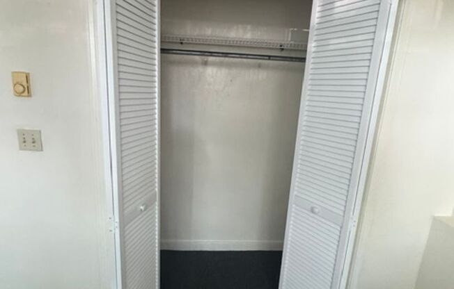 2 beds, 1 bath, 817 sqft, $3,100, Unit 03-105