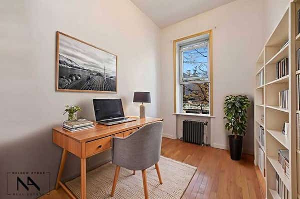 233 BAY RDG AVE