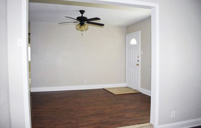 CHARMING 4-BR in Ft. Worth!