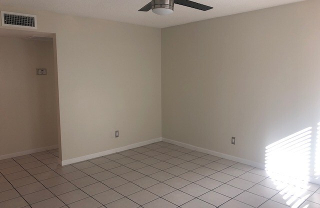 3 beds, 2 baths, $1,825