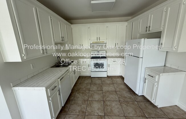 2724 CROSSVIEW DR