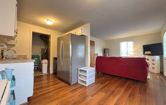 1 bed, 1 bath, $800, Unit Unit 22