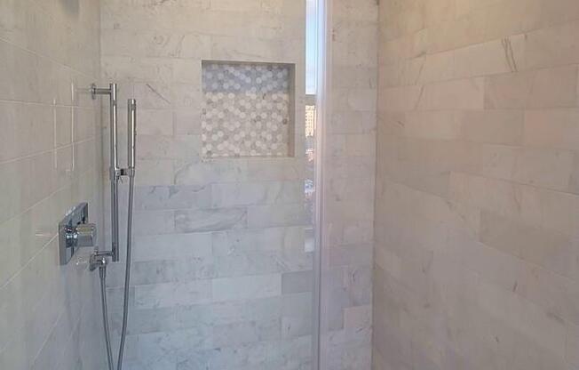 6 beds, 4.5 baths, 6,000 sqft, $55,000, Unit PHA