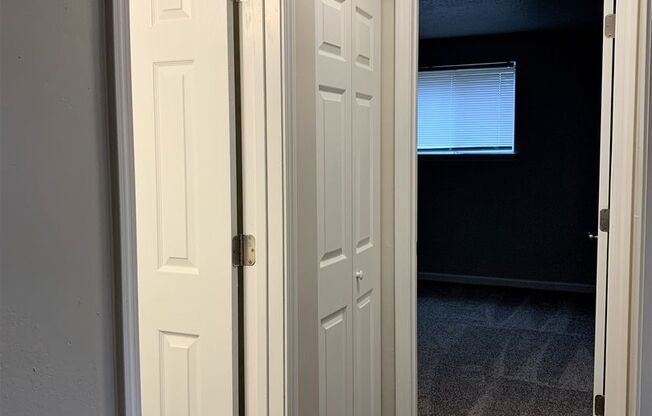 2 beds, 1.5 baths, 835 sqft, $1,085, Unit N-0612