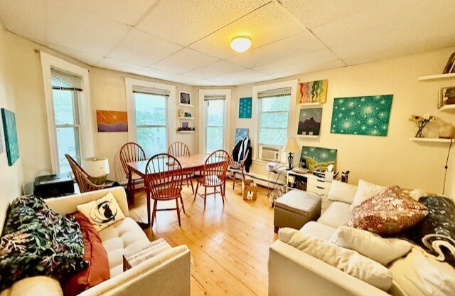 275 Putnam Ave