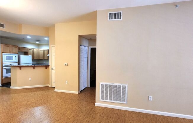 2 beds, 2 baths, $1,500